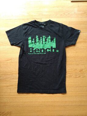 BENCH Word Up World Wide T-Shirt Black with Green Graphic Size Small